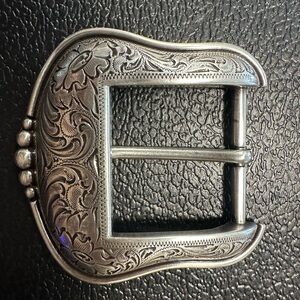 3 BELT BUCKLEs